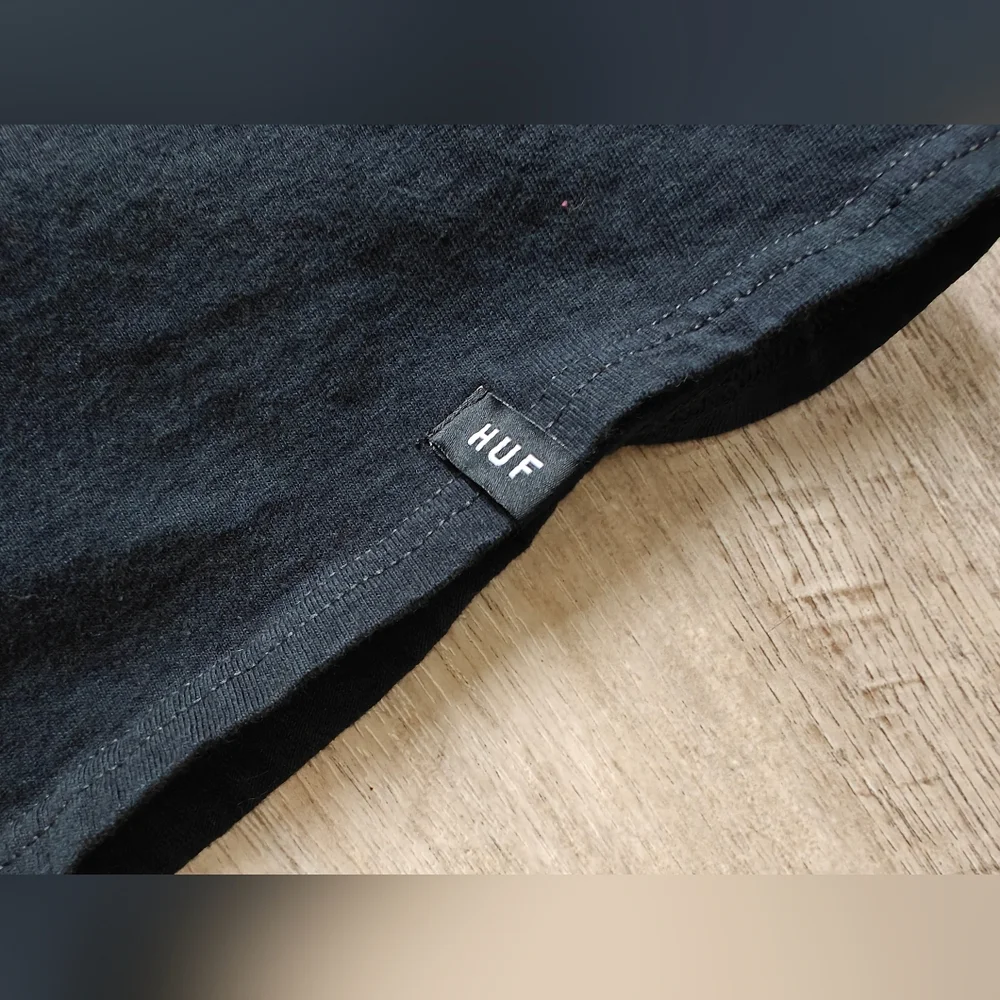 Huf Black Long Sleeve Shirt with Blue Rose Design - Picture 5 of 10